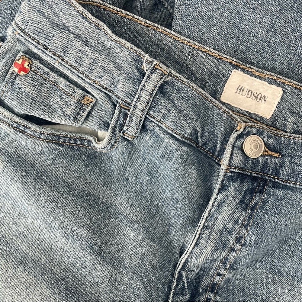 Hudson NOA AIM Cropped Raw Hem High Rise Straight jeans Light Wash Size 25
